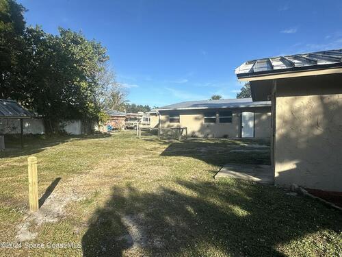 9852 Honeysuckle Drive, Micco, FL 32976