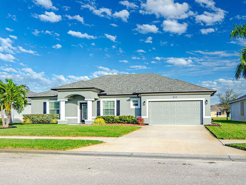 1029 Morgan Circle NE, Palm Bay, FL 32905