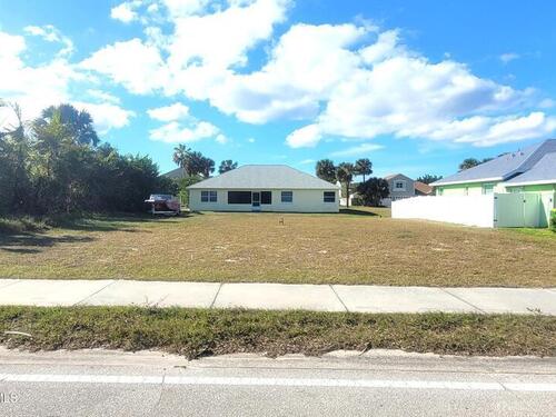 320 S Brevard Avenue, Cocoa Beach, FL 32931