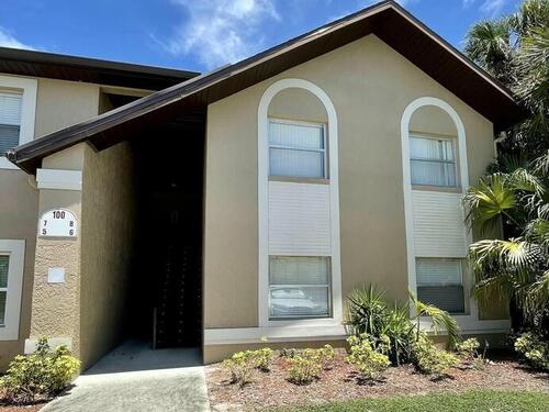 100 Summer Place E, Merritt Island, FL 32953