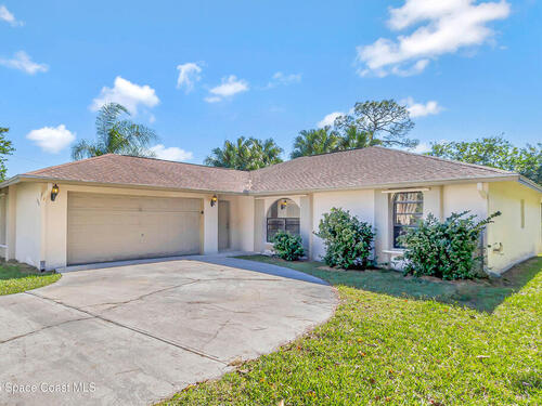 1830 Macklin Street NW, Palm Bay, FL 32907