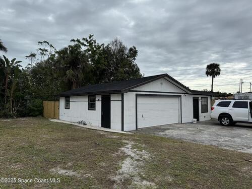 2005 Carlton Drive, Melbourne, FL 32935