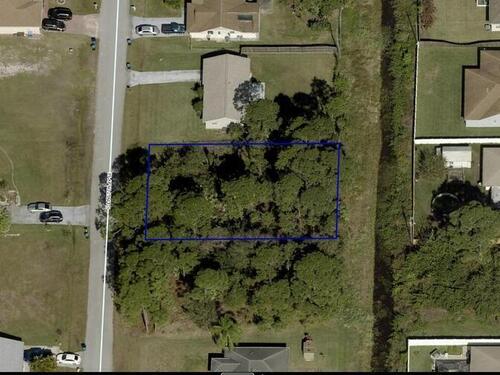 467 Ellington Avenue SE, Palm Bay, FL 32909