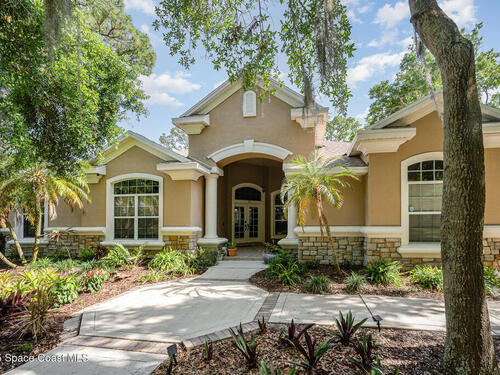 195 Alameda Drive, Merritt Island, FL 32952