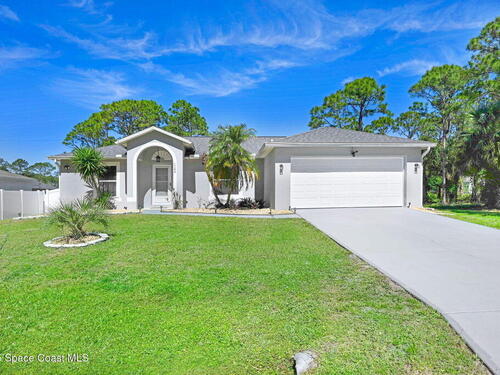 1199 Weldon Street SE, Palm Bay, FL 32909