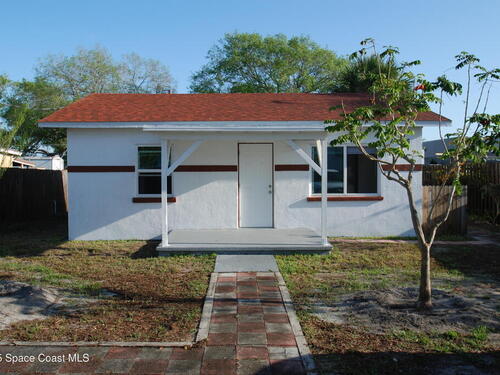 28 Seminole Avenue W, Melbourne, FL 32901