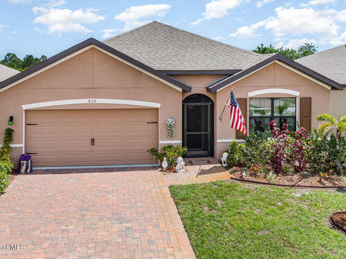939 Remington Green Drive SE, Palm Bay, FL 32909