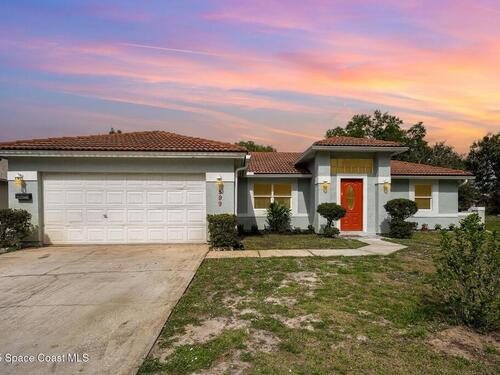 599 Davidson St Street SE, Palm Bay, FL 32909