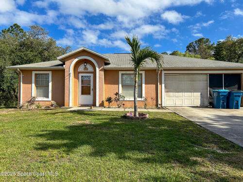 854 Reading Street SE, Palm Bay, FL 32909