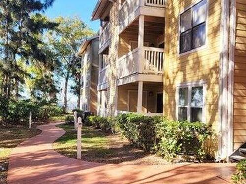 225 S Tropical Trail, Merritt Island, FL 32952