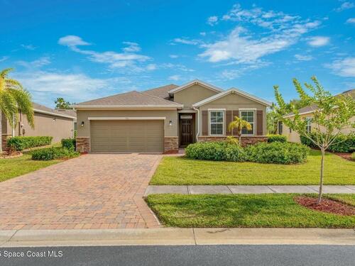732 Remington Green Drive SE, Palm Bay, FL 32909