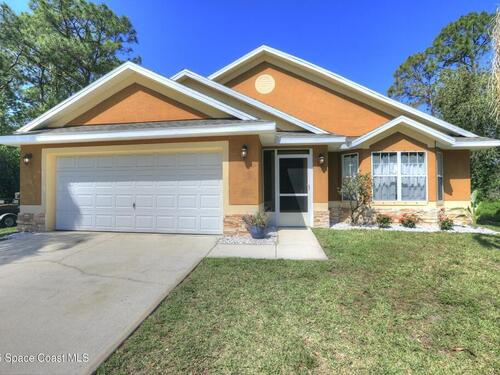 520 Higgs Avenue NW, Palm Bay, FL 32907