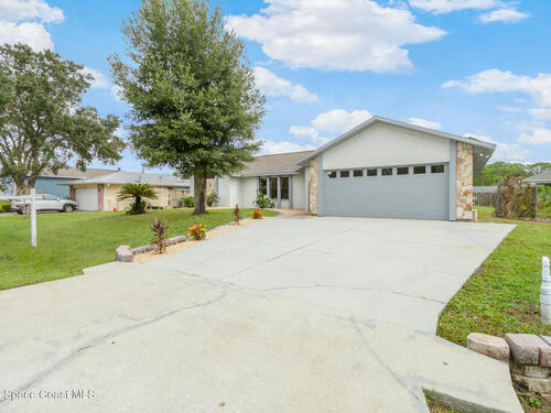 991 Tahiti Avenue SE, Palm Bay, FL 32909