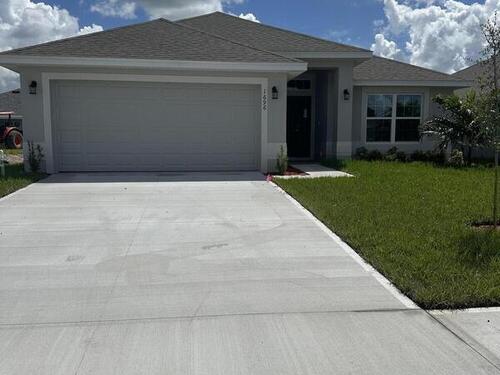 1197 Soleway Avenue NW, Palm Bay, FL 32907