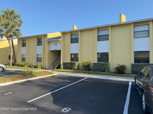 594 N Wickham Road N, Melbourne, FL 32935