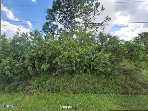 562 Fairmont Street SW, Palm Bay, FL 32908