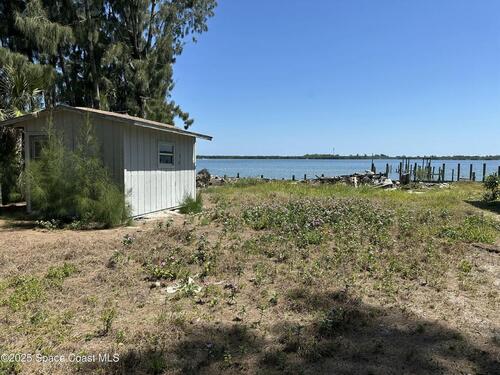 3 Vip Island, Grant, FL 32949