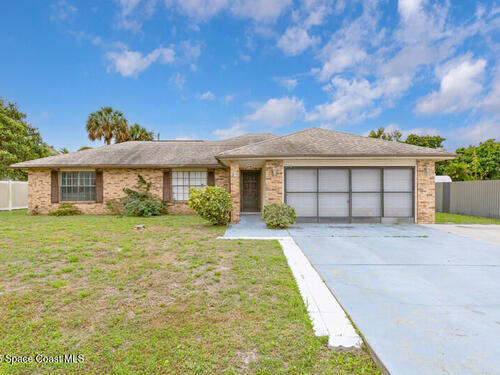 618 Americana Boulevard NE, Palm Bay, FL 32907