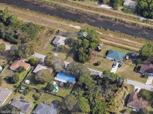 585 Tejon Avenue SW, Palm Bay, FL 32908