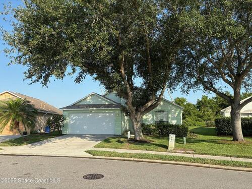 1080 Pine Creek Circle NE, Palm Bay, FL 32905