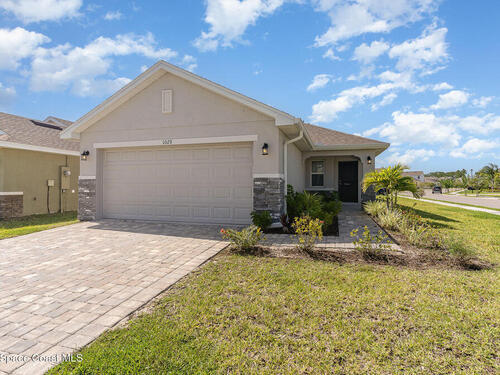 1029 Canfield Circle SE, Palm Bay, FL 32909