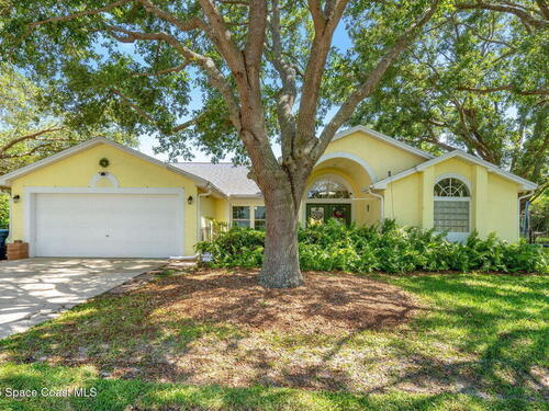 722 Hyannie Street NE, Palm Bay, FL 32907