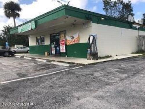 1570 N Tropical Trail, Merritt Island, FL 32953
