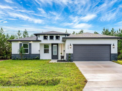 2737 Fields Avenue SE, Palm Bay, FL 32909