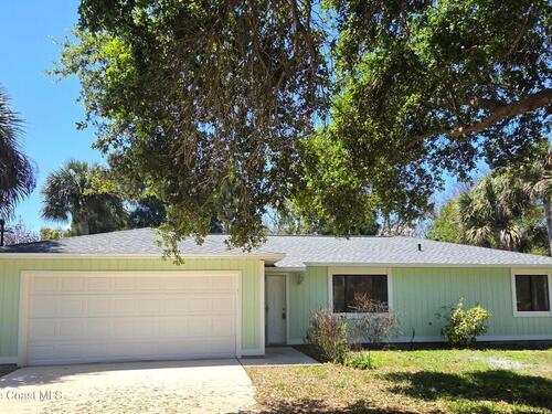 6580 Floridana Avenue, Melbourne Beach, FL 32951