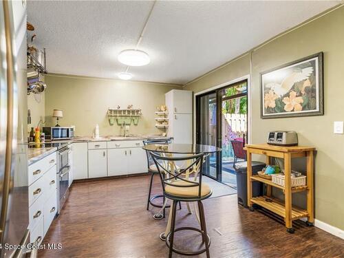 2115 Vista Oaks Circle NE, Palm Bay, FL 32905