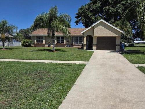 1204 Riviera Drive NE, Palm Bay, FL 32905