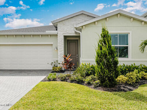 684 Veridian Circle NW, Palm Bay, FL 32907