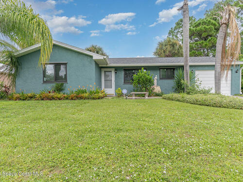 170 Chestnut Avenue NE, Palm Bay, FL 32907