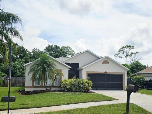 1736 Vista Lake Circle, Melbourne, FL 32904