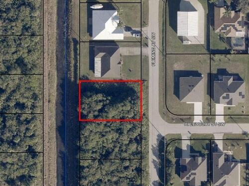 2398 Fleming Avenue SW, Palm Bay, FL 32908