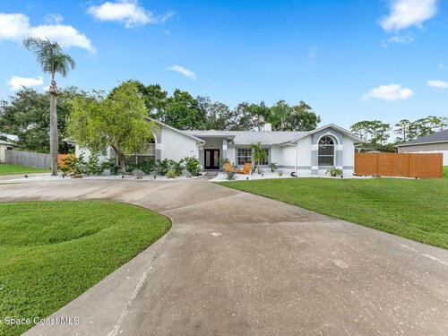 154 Nemo Circle NE, Palm Bay, FL 32907