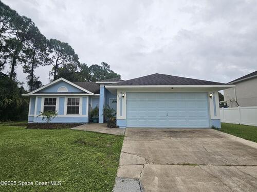 759 Griffin Avenue SW, Palm Bay, FL 32908