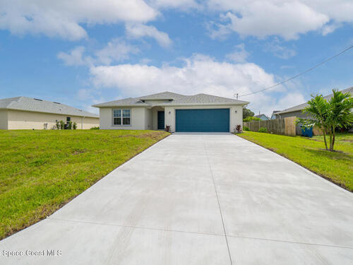 2091 Day Avenue, Palm Bay, FL 32908