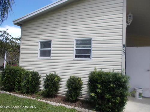 863 Tamarind Circle, Micco, FL 32976