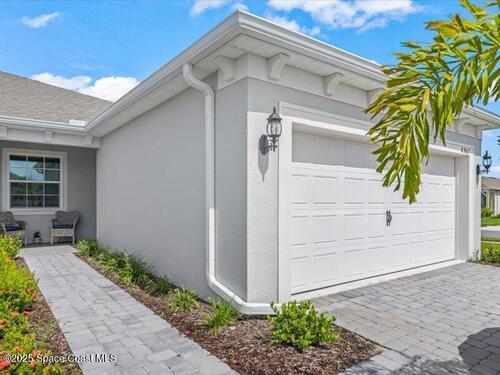 8967 Splashing Drive, Melbourne, FL 32940