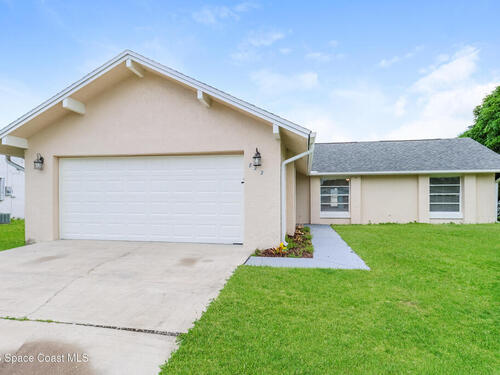 822 Seven Gables Circle SE, Palm Bay, FL 32909