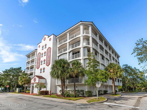 821 Del Rio Way, Merritt Island, FL 32953