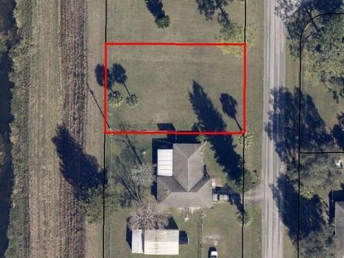 460 Hobart Avenue NW, Palm Bay, FL 32907