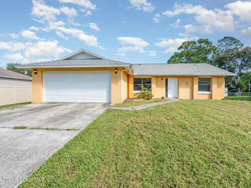 1867 Cyclone Street NW, Palm Bay, FL 32907