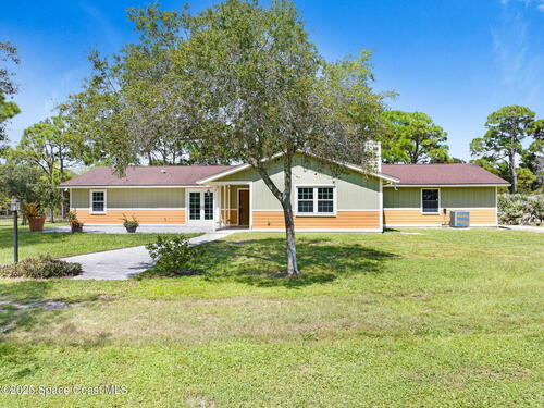 6570 Whispering Pines Lane, Grant, FL 32949