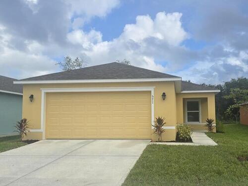 571 SW Richmond Circle, Palm Bay, FL 32908