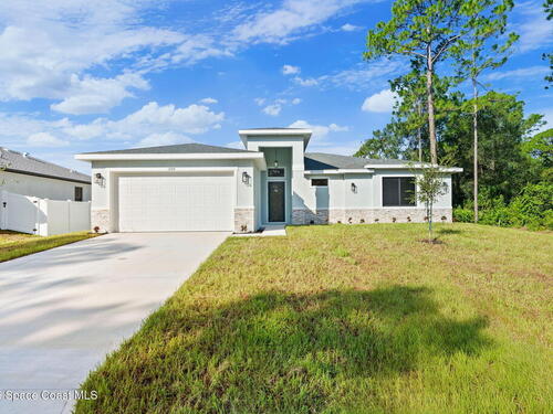 1724 Tharp Road SE, Palm Bay, FL 32909