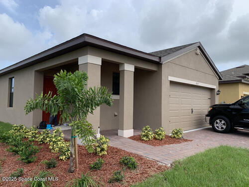 857 Old Country Road SE, Palm Bay, FL 32909