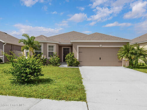 275 Guinevere Drive SW, Palm Bay, FL 32908