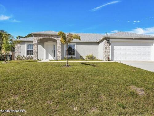 146 Aviation Avenue NE, Palm Bay, FL 32907
